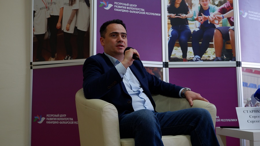 Сергей Стариков обсудил перспективы развития молодёжи с клубом «Будущее Кавказа»